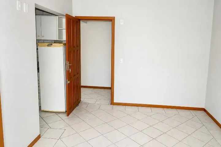 Quitinetes semi-mobiliadas à 500mts da UFSC - Foto 4
