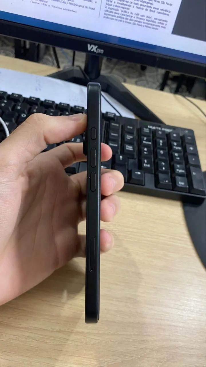 iPhone 16 Preto 128GB - Foto 3