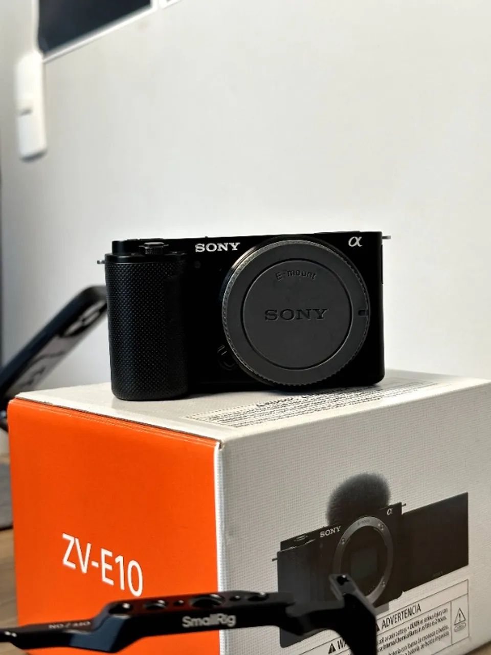 Sony ZV-E10 - IMPECÁVEL - com todos os acessórios - Câmeras e