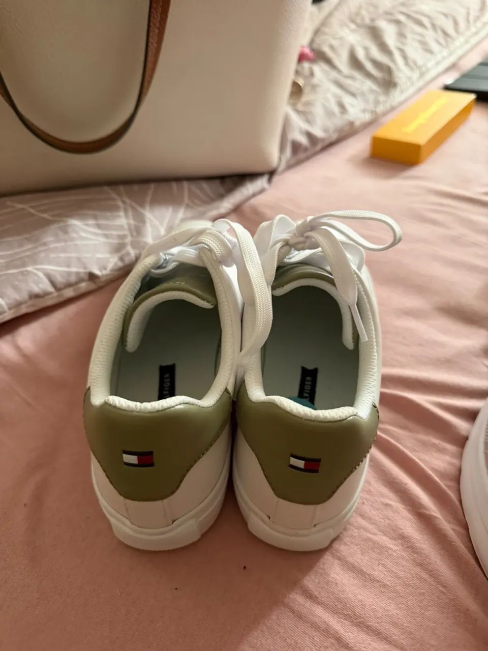 Tênis tommy hilfiger