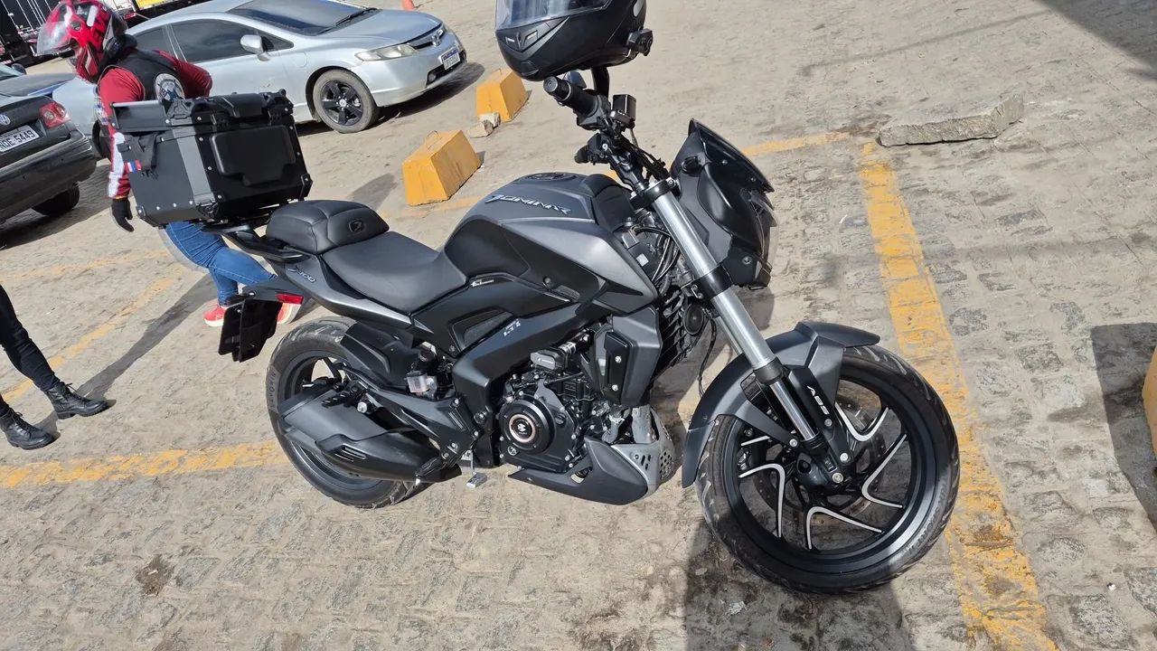 Bajaj dominar 400 2025 - Foto 2