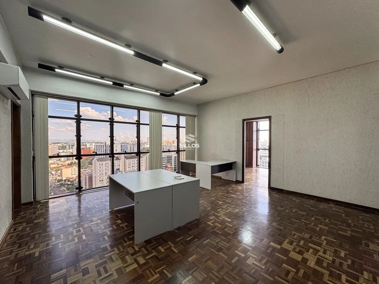 Sala comercial com 100 m² para alugar no Centro Cívico em Curitiba - Foto 4