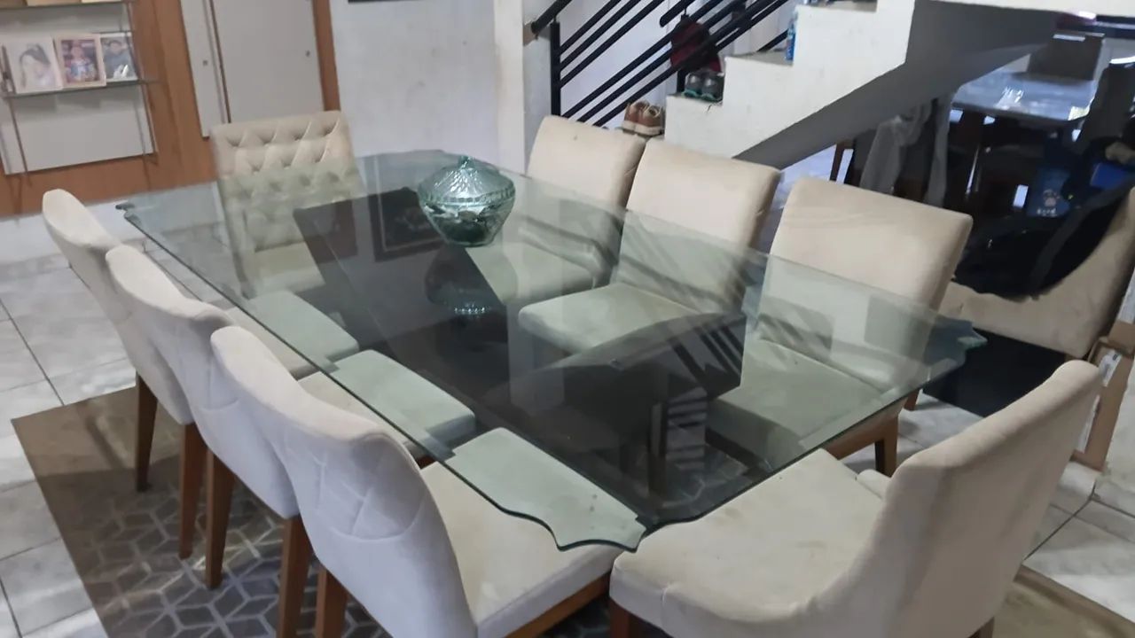 Linda mesa de jantar auto padrão  - Foto 5