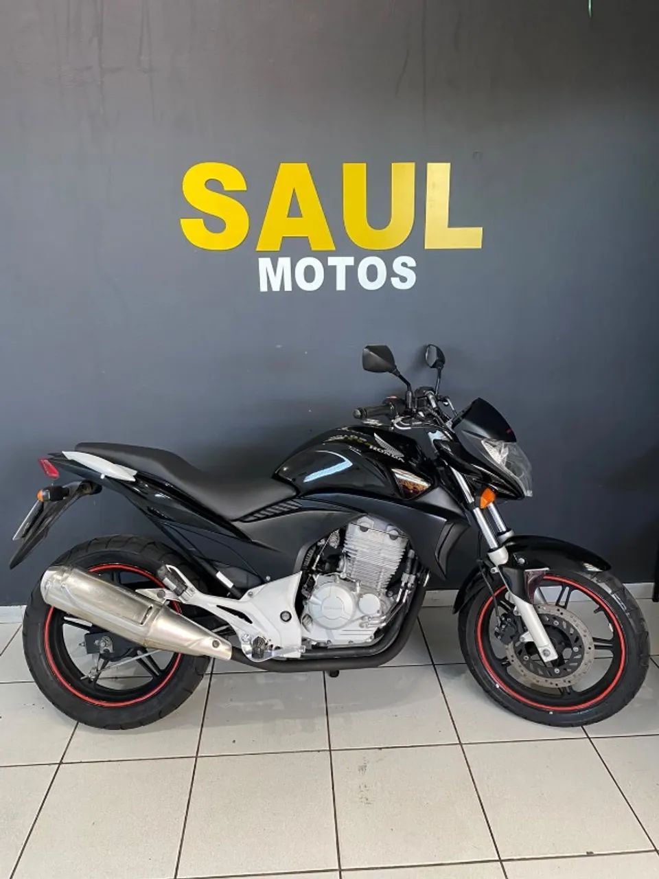 HONDA CB 300R - 2011 - Foto 3