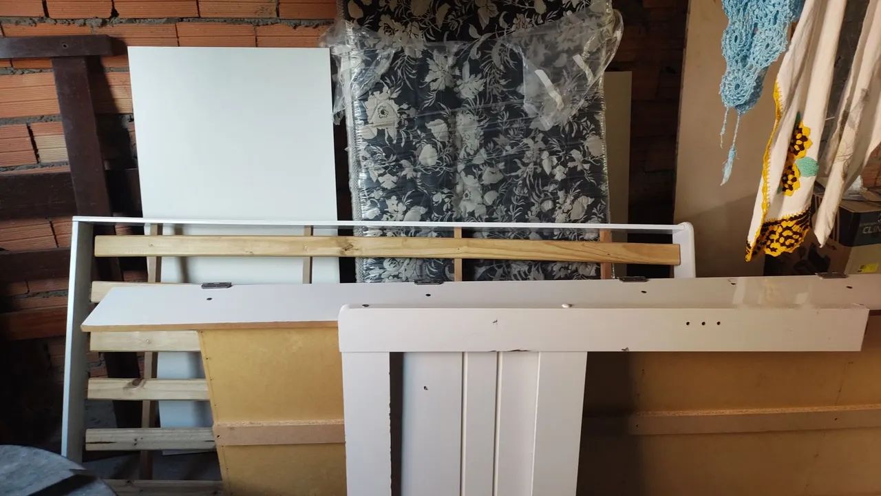 cama de solteiro com baú e colchão  - Foto 2