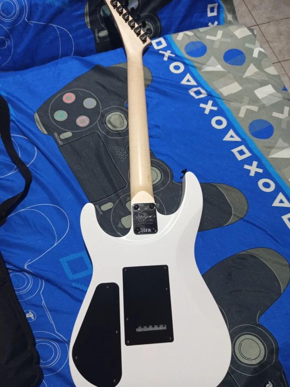 Guitarra Jackson JS22 pouco usada - Foto 3