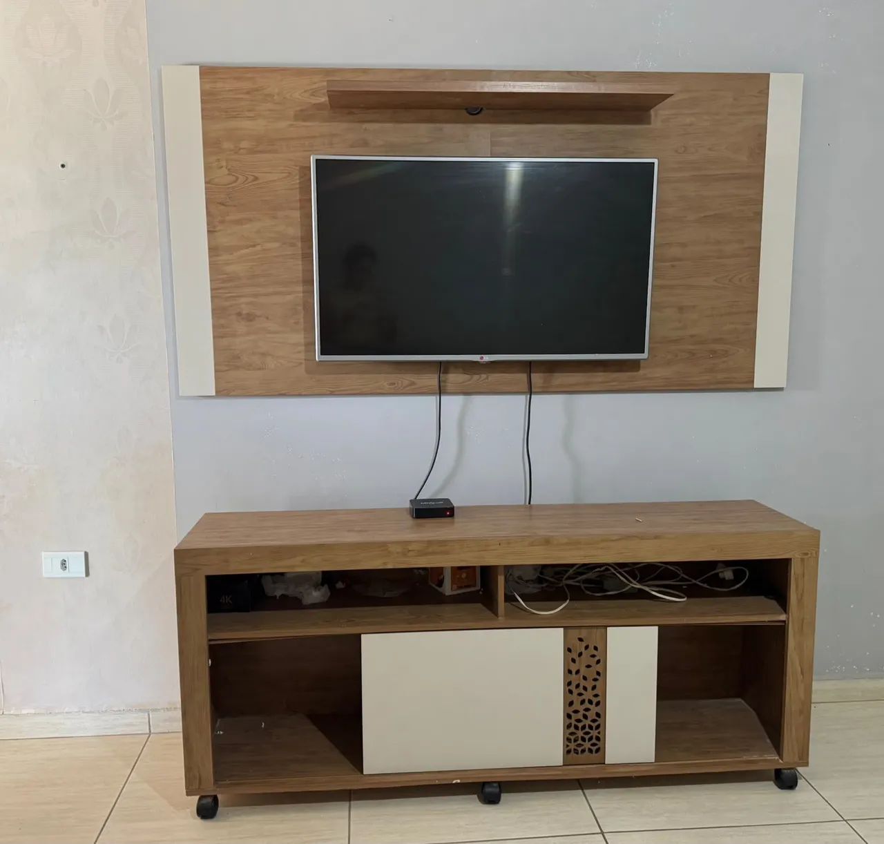 Rack com painel 
