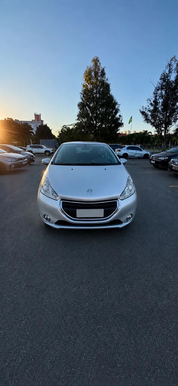 Peugeot 208 2015