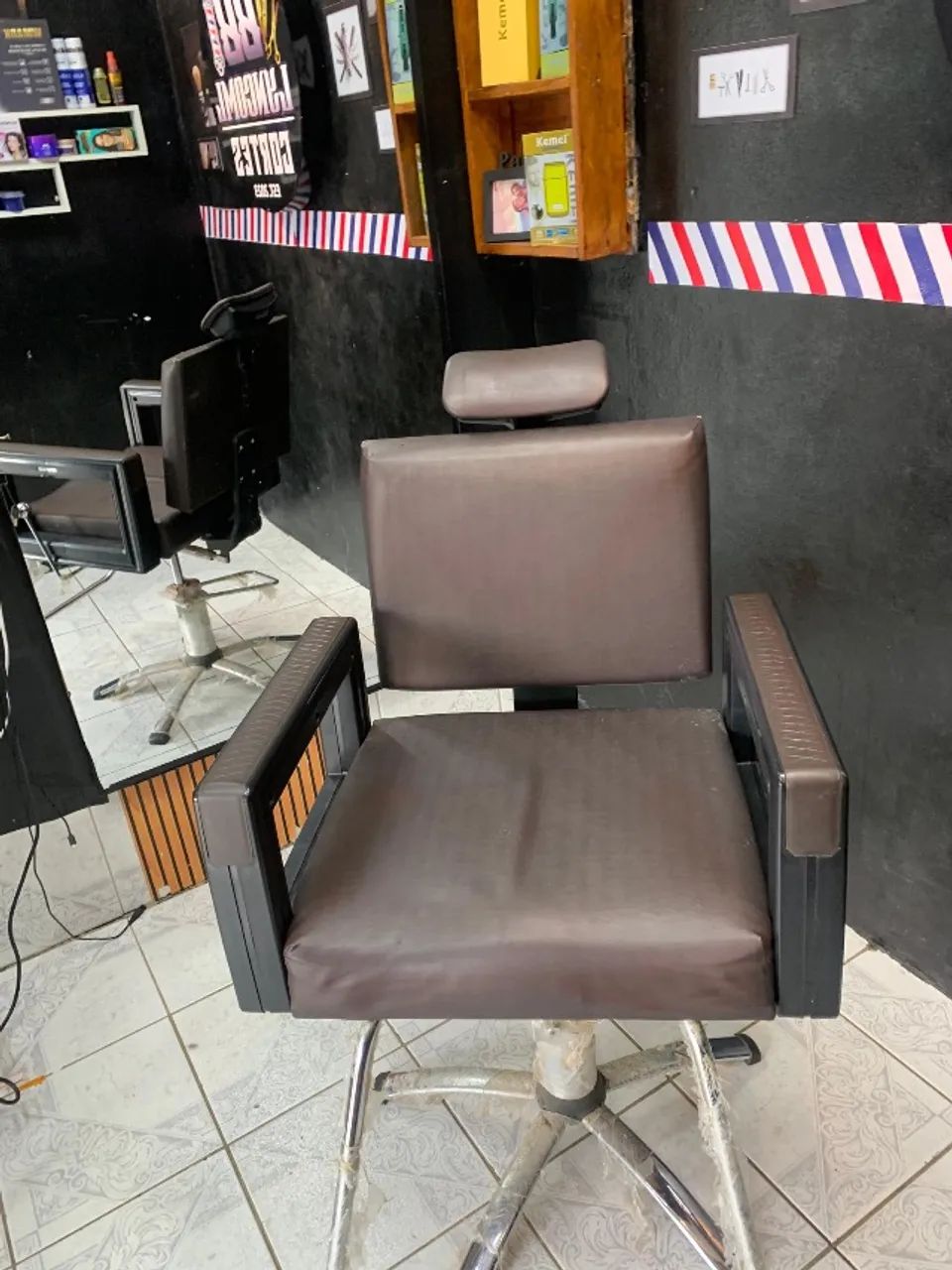 Cadeira pra sal ão/barbearia - Foto 2