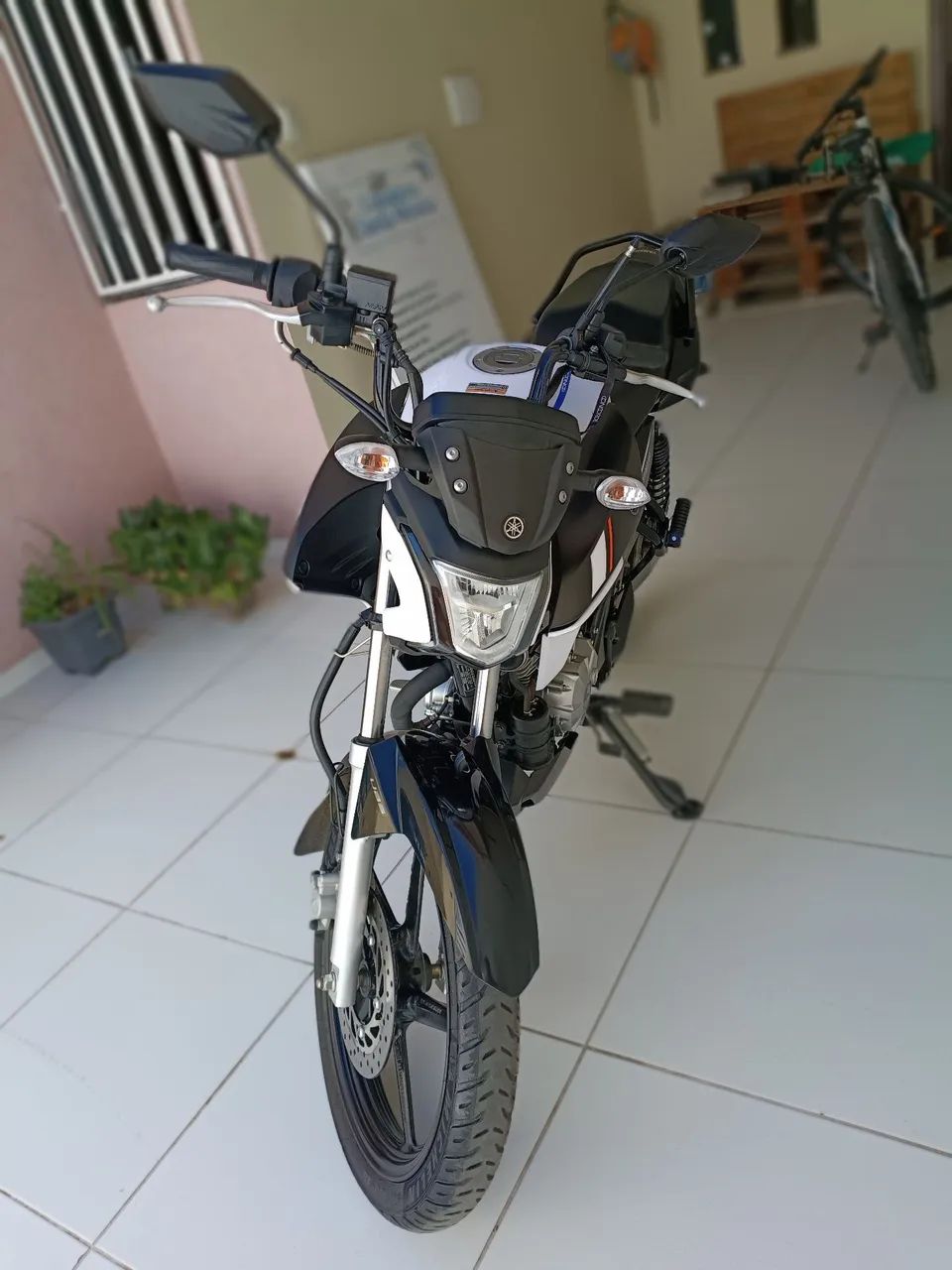 Yamaha 2025 - Foto 2