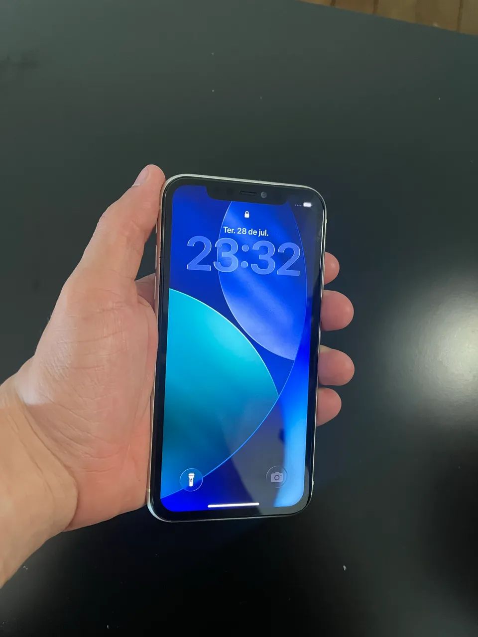 iPhone 11 branco 75% - Foto 3