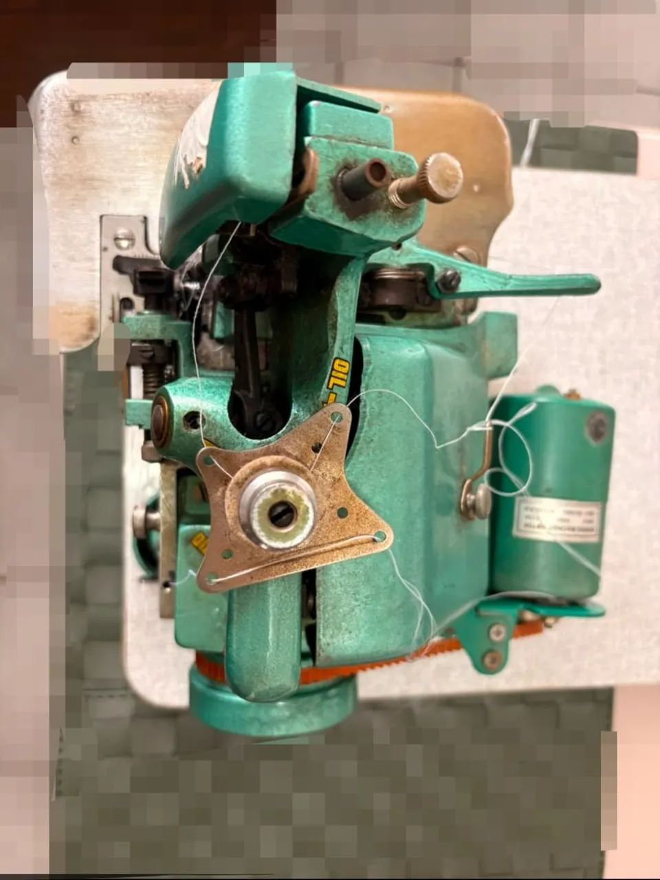 Máquina Overlok - Foto 2