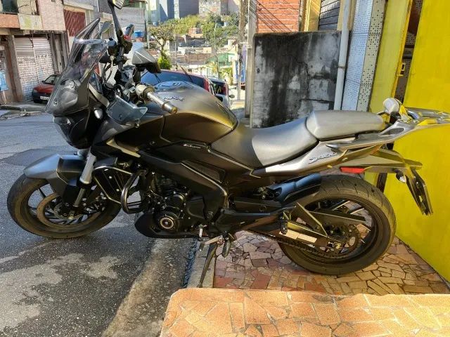 Bajaj Dominar 400 2025 - Foto 2