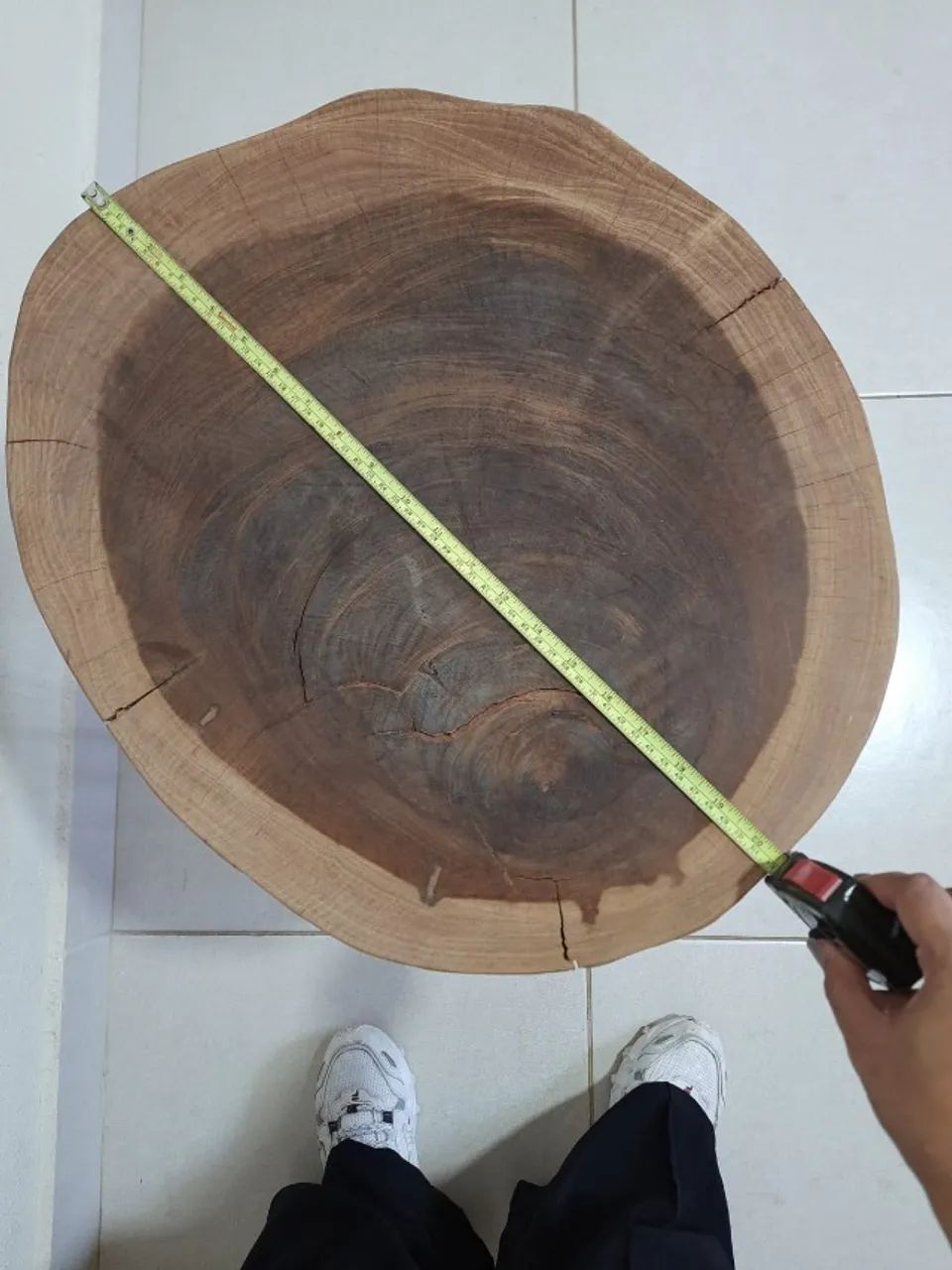 MESA LATERAL APOIO RUSTICA TRONCO DE MADEIRA - Foto 3