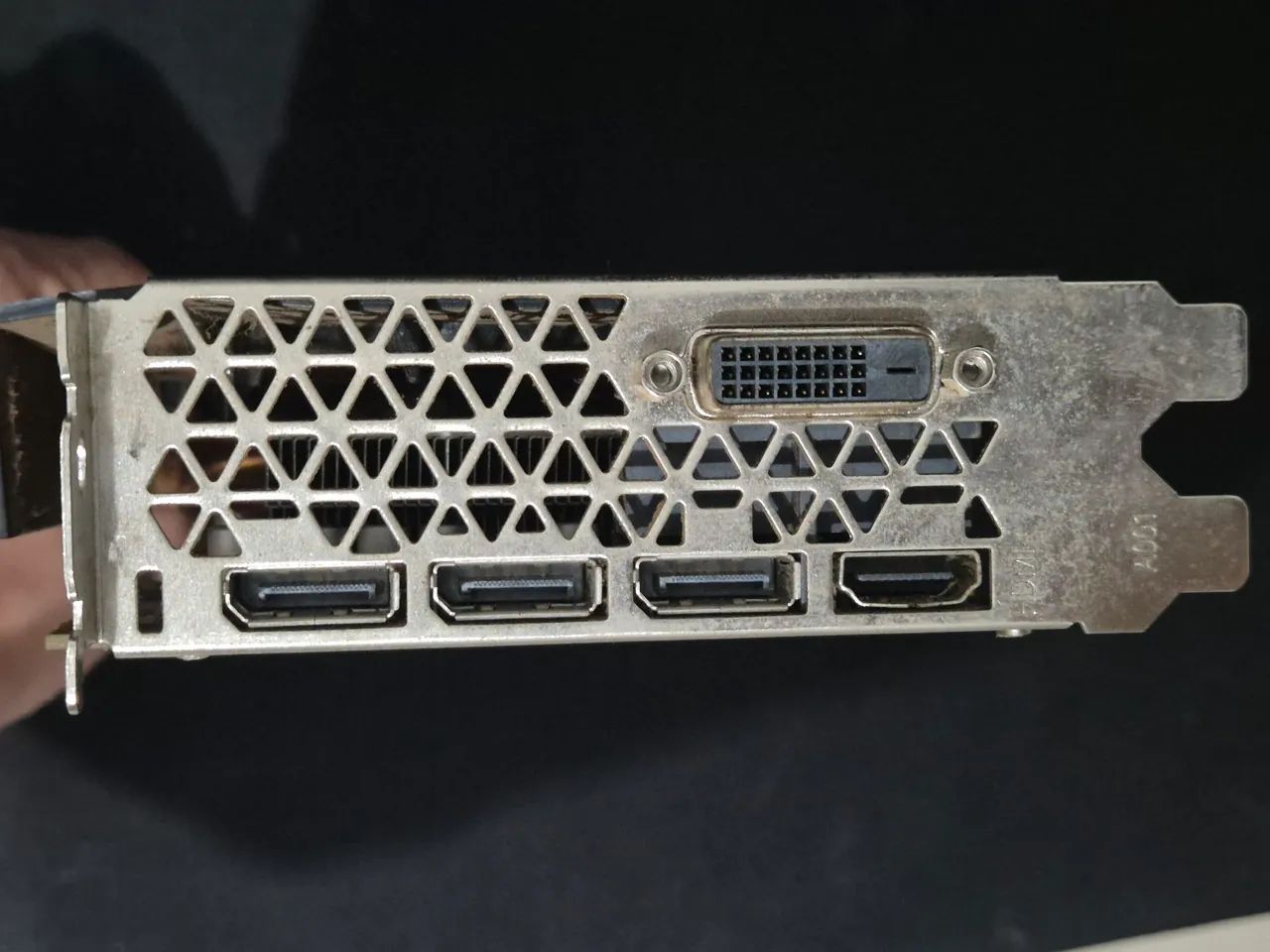 RX 570 XFX 4GB - PLACA DE VÍDEO  - Foto 3