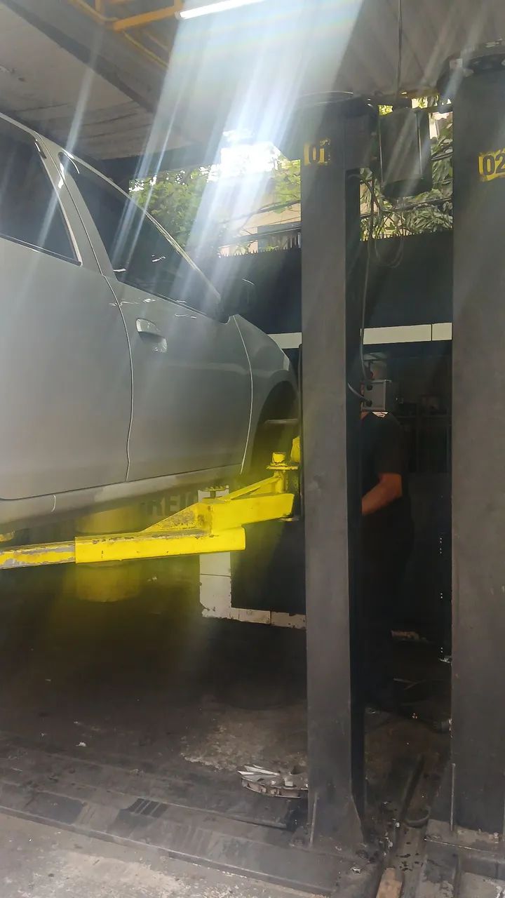Vendo elevador automotivo 2.5 funcionando perfeitamente.  - Foto 3