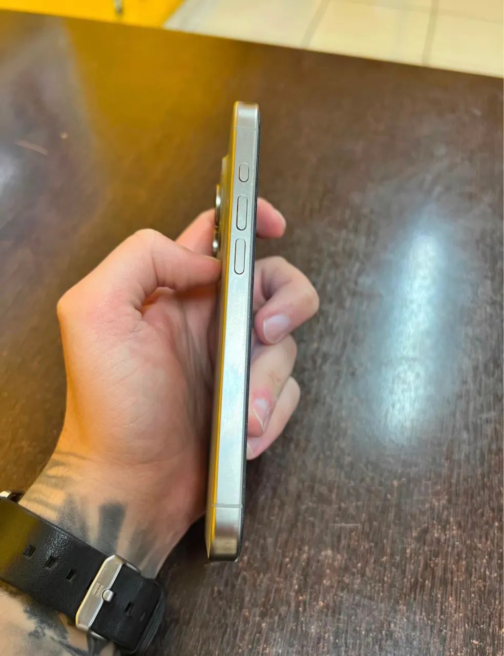 iPhone 15 pro 128gb - Foto 2