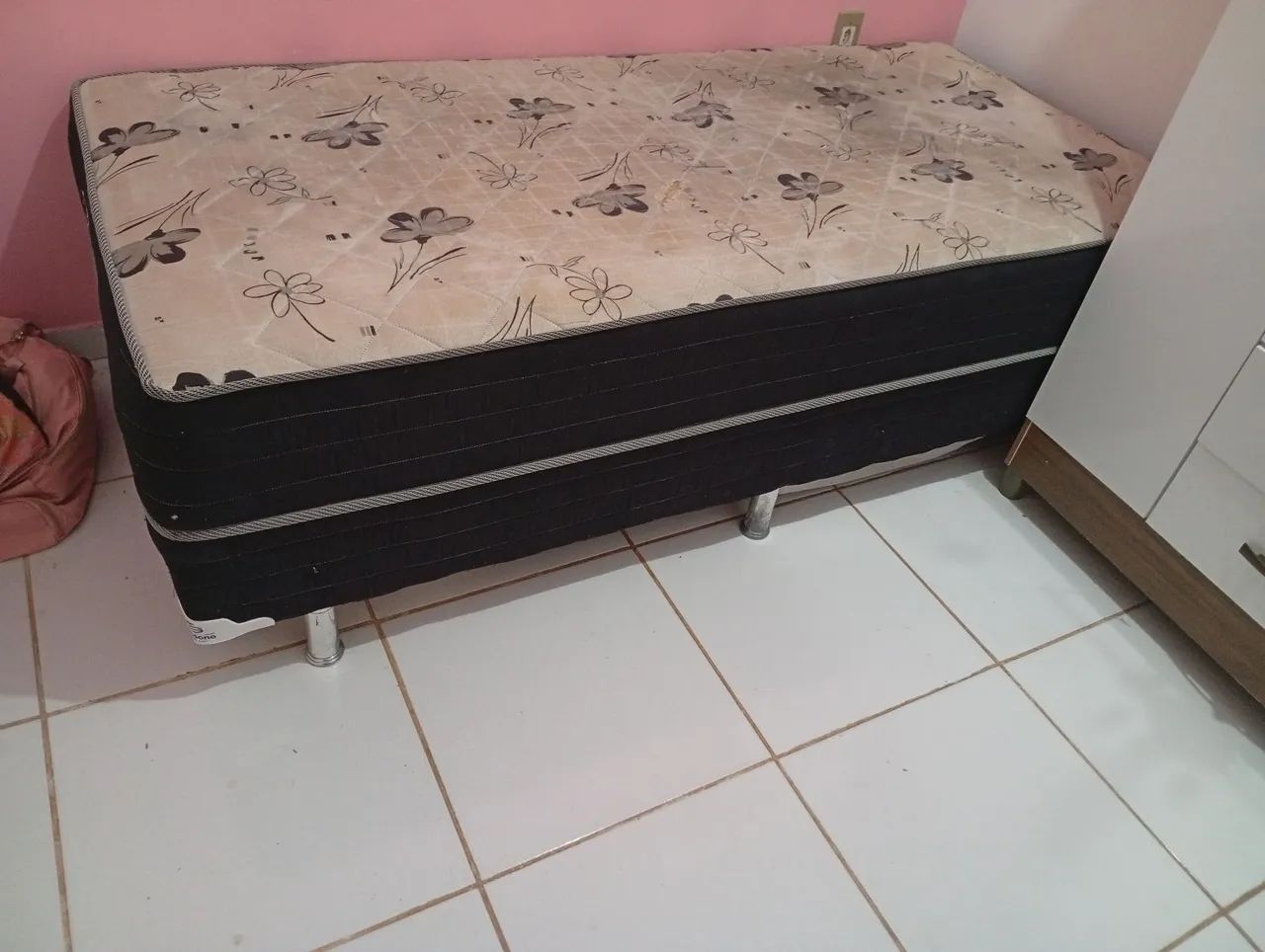 Cama de solteiro 