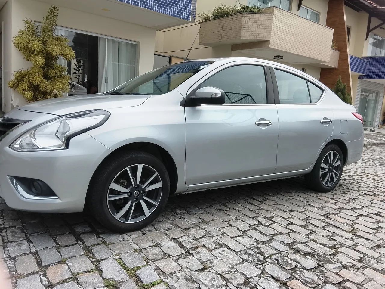 Nissan Versa 2020