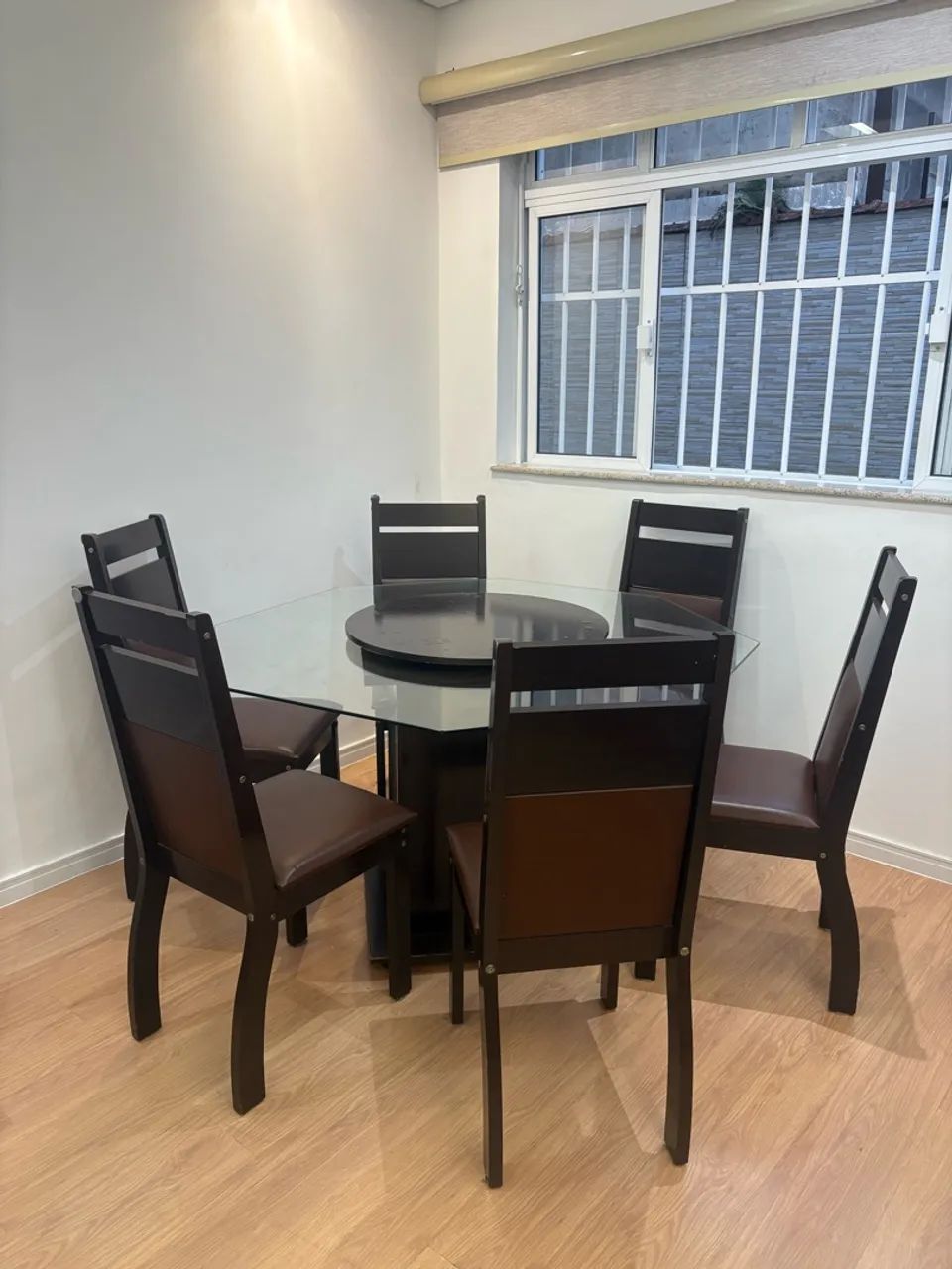 conjunto de mesa de jantar com 6 cadeiras  - Foto 2