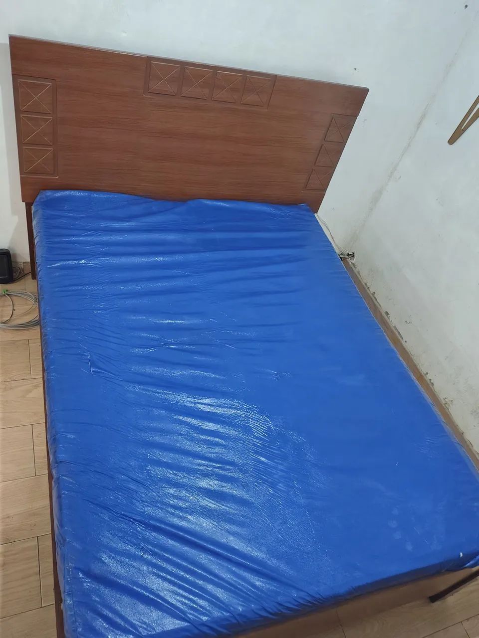 Cama de casal com colchão  - Foto 4