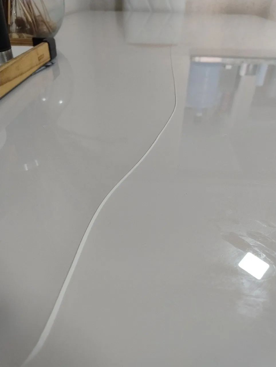 Mesa de jantar 2,00m x 1,10m com 6 cadeiras - Foto 5