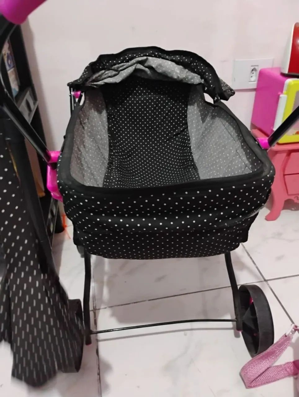 Boneca reborn com carrinho de passeio - Foto 3