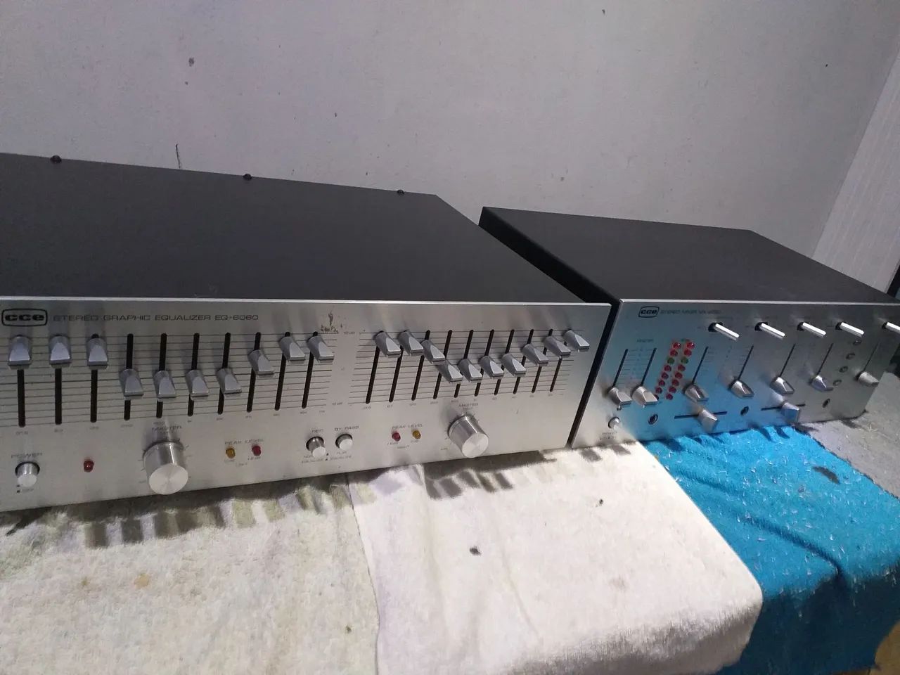 Equalizador e mixer CCE Studio 6060 - Equipamentos e Acessórios de