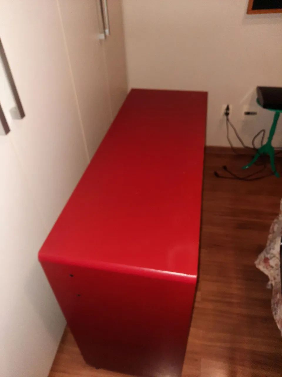 Escrivaninha de cor vermelha  - Foto 3