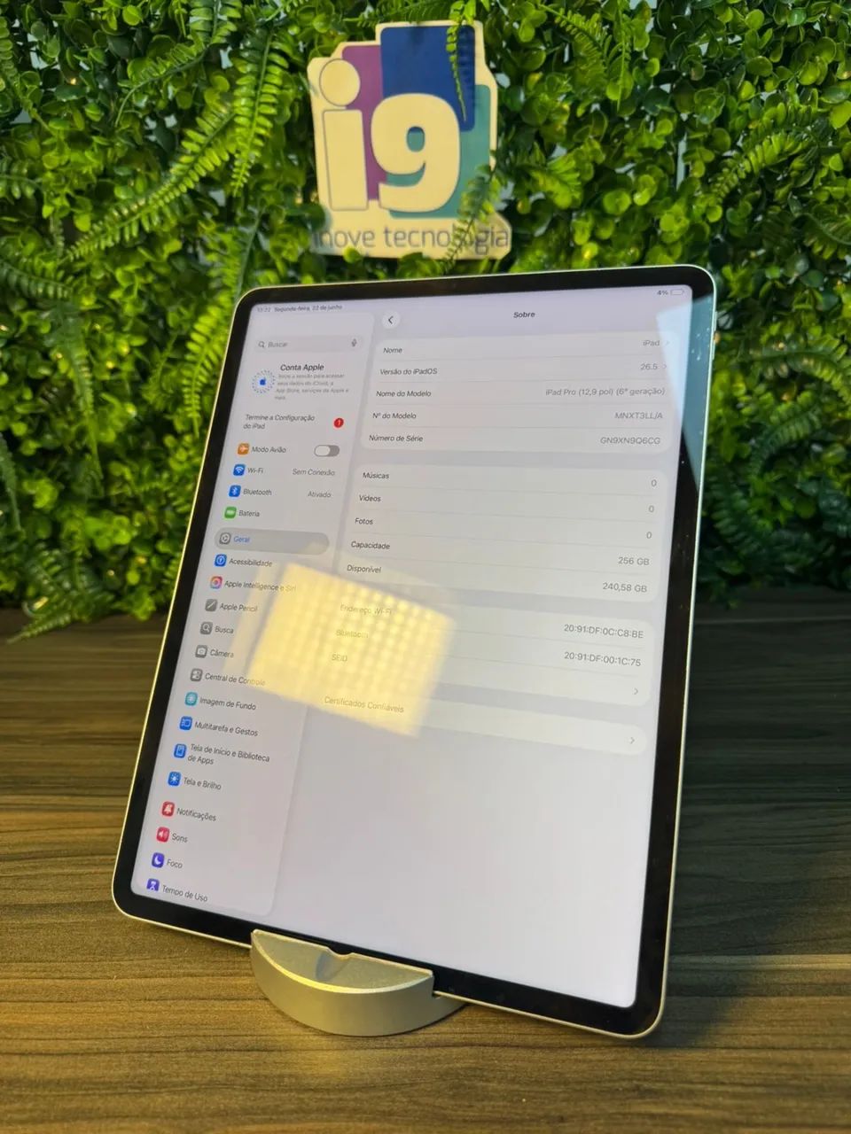 IPAD PRO 6ºGERAÇAO M2 256GB SILVER COM CAPA E TECLADO - Foto 5