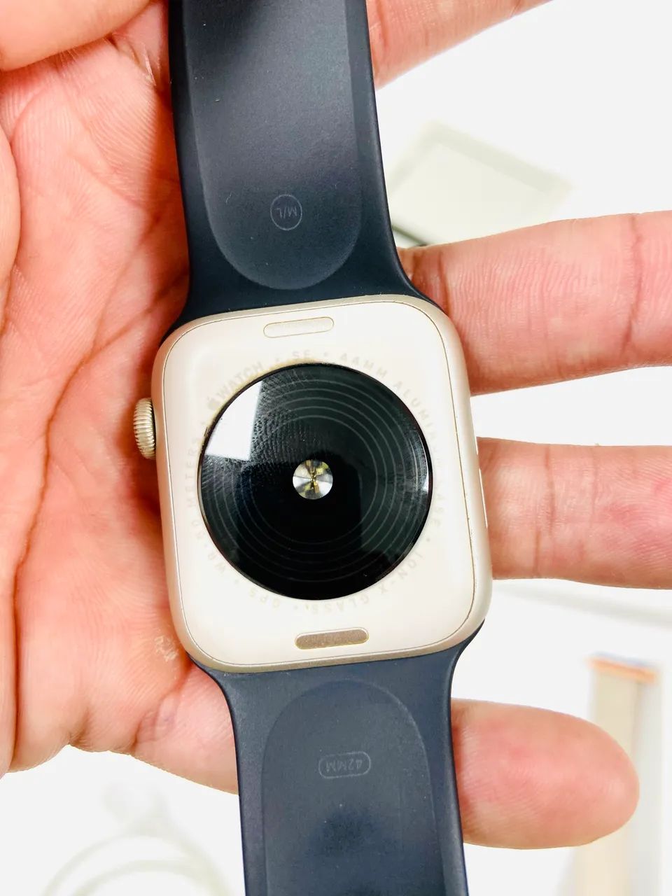 (EXCELENTE) Apple Watch SE 2 - 44mm - Starlight - Foto 4