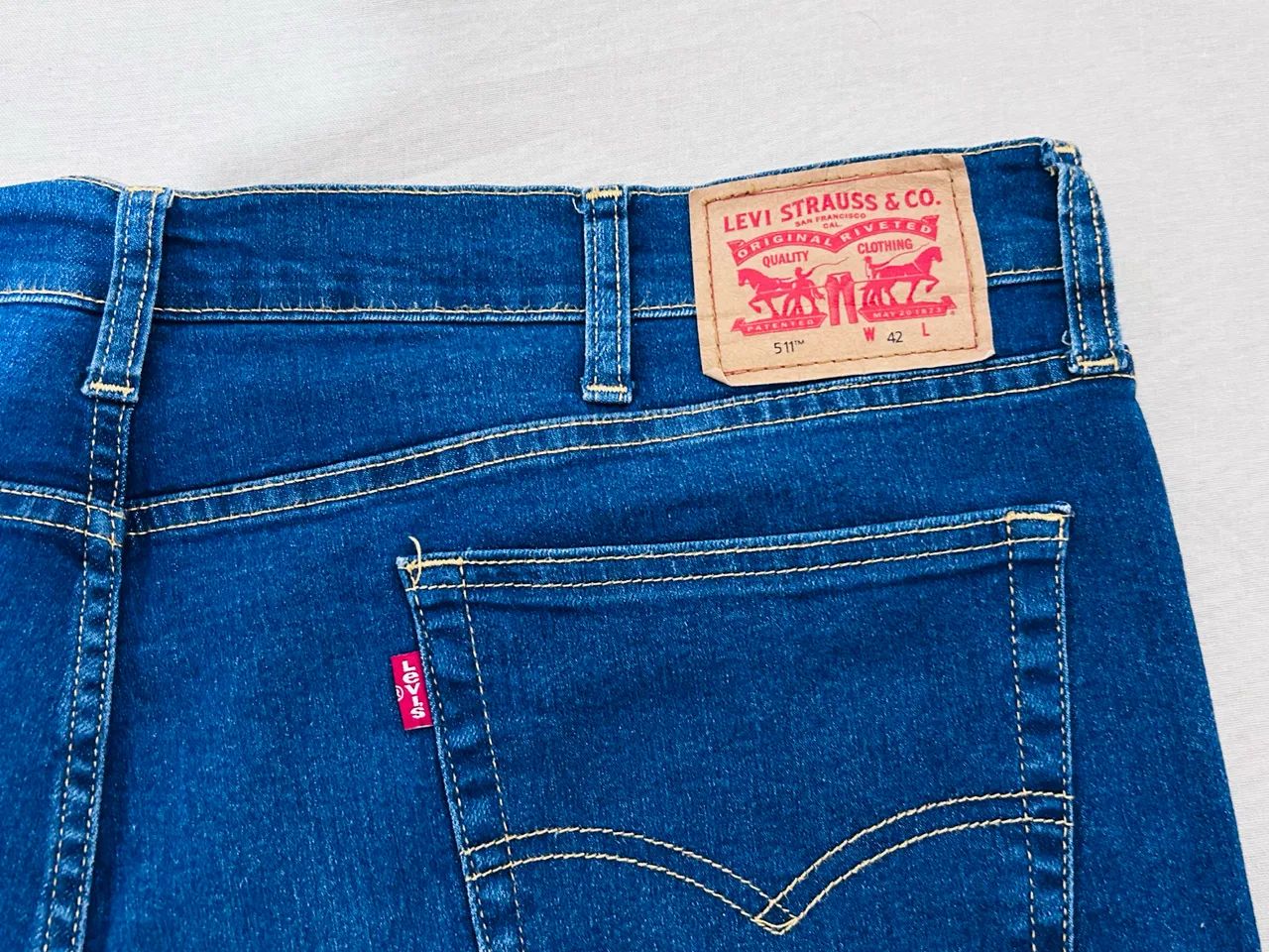 Bermuda Jeans Azul Levis TAM 52 Usada 3x