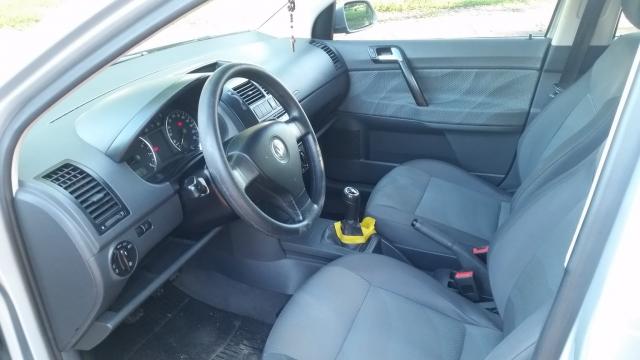 VOLKSWAGEN POLO SEDAN 2010/2011 1.6 8V GASOLINA 4P MANUAL - Foto 5
