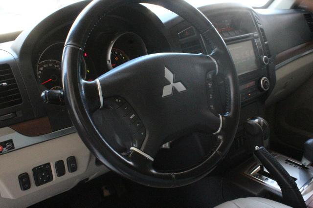 Mitsubishi Pajero Full Hpe 3.2 Diesel 2013 Blindado Nível IIIA V1 - Foto 14