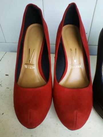 Sapatos vermelho, preto, bege floral - Foto 6