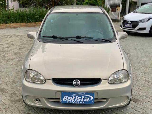Corsa Sedan 1.0 - 2005 - Foto 2
