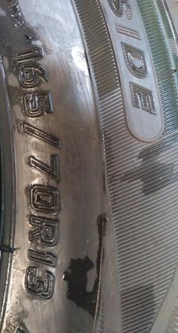 Vendo 4 rodas liga leve e 4 pneus Dunlop zerados - Foto 5
