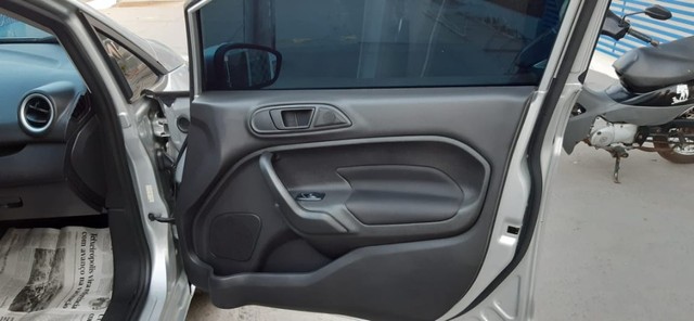 FORD FIESTA SEDÃ 1.6 EM PERFEITO ESTADO!!!