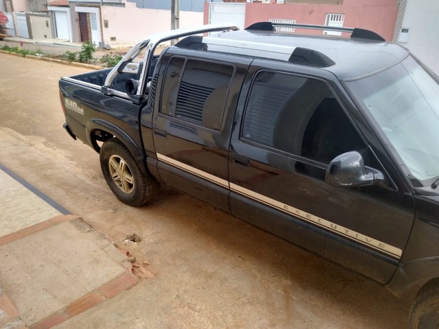 S10 EXECUTIVA 2005 4×4 48.000