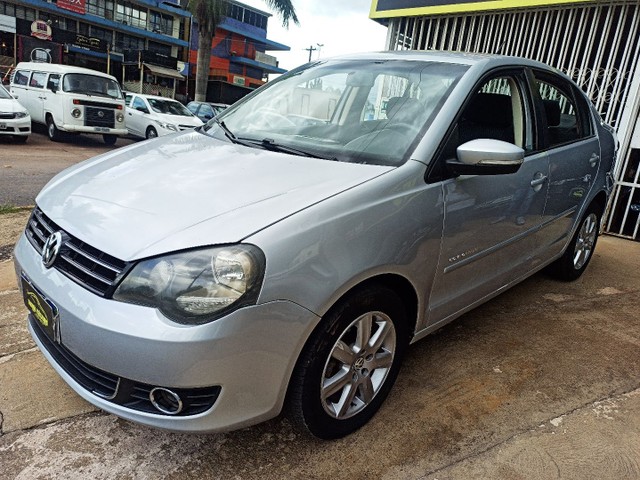 polo sedan 2013 comfortline 1.6