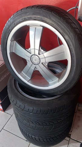 Rodas aro 18 com pneus