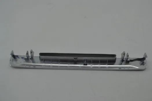 Moldura Acabamento Cromada Entrada Cd Dvd Volvo Xc60 2011 12 - Foto 2