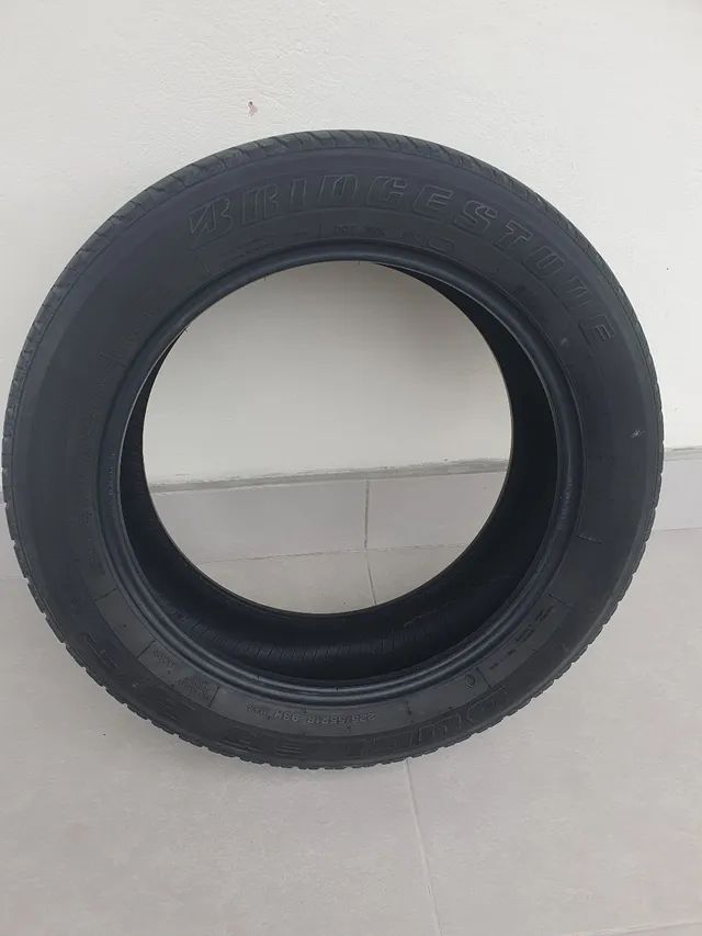 4 Pneus Bridstone USADOS - 225/55 R18