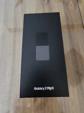 Samsung Galaxy Z Flip5 de 256 GB en grafito