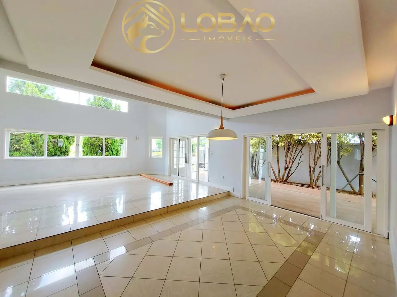 Venda - Linda casa de alto padrão no Condomínio Limeira Tênis Club em Resende - - Foto 2