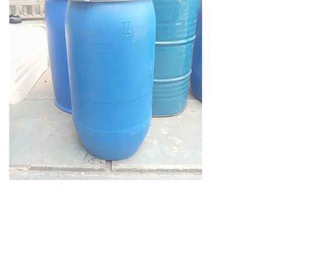 Bombona de 150l tampa removível e trava, usada.  - Foto 2
