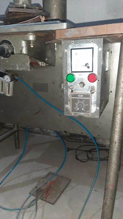 Maquina de Solda Eletrônica de Alta Frequência / Solda Alta Frequência  - Foto 2