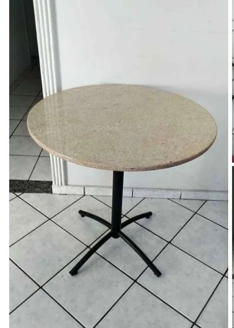 Mesa  em granito com base de ferro