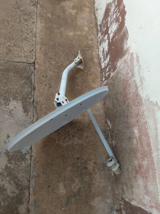 Kit Com 2 Antenas Parabólicas Banda Ku De 60 Cm.