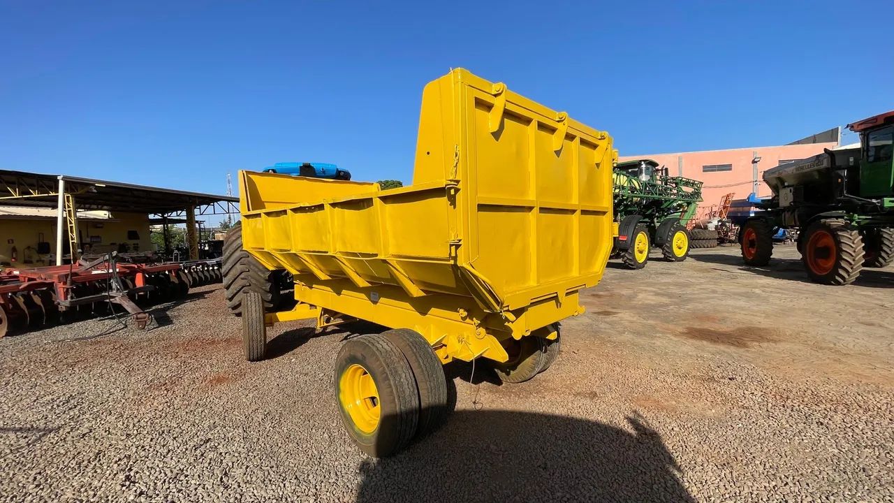 Carreta Basculante Meepel usada